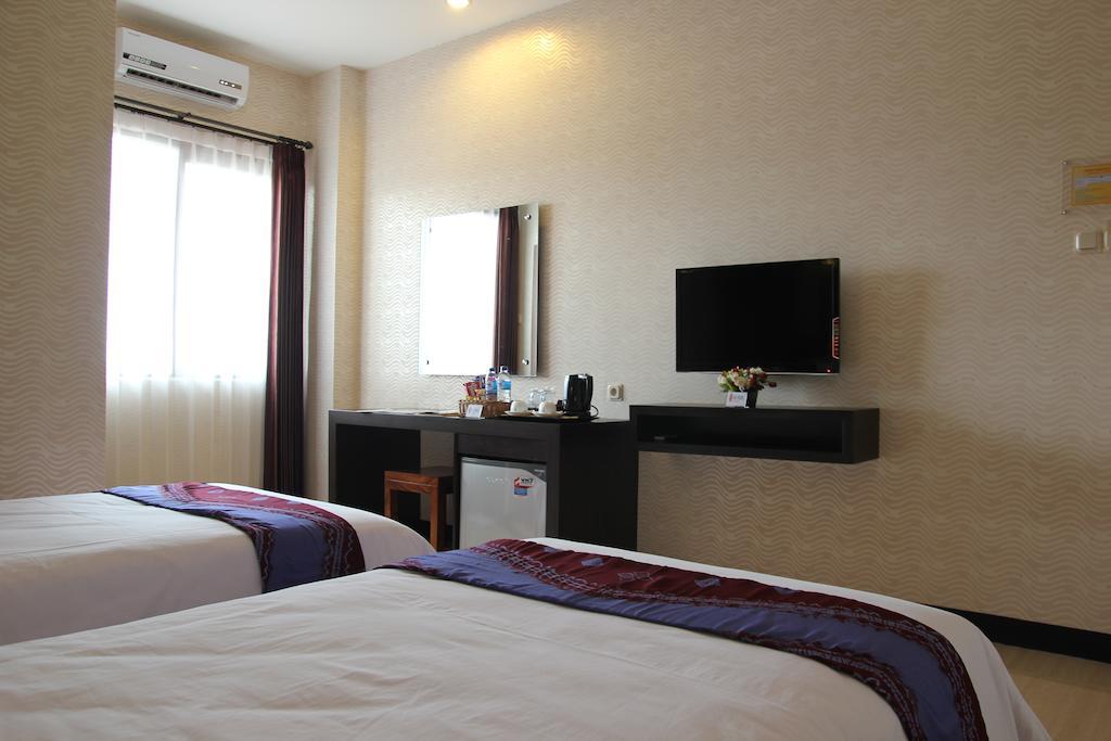 Hotel Roditha Banjarbaru Банджармасин Номер фото